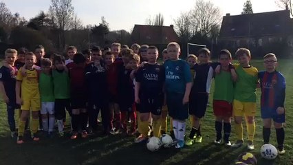 Les U10/U11 souhaitent un joyeux anniversaire à Guy !