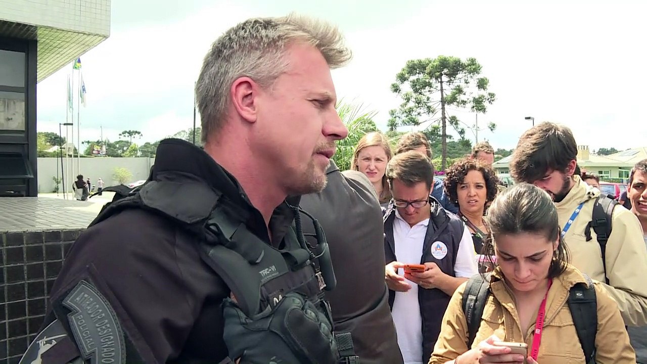 Esquema para a chegada de Lula
