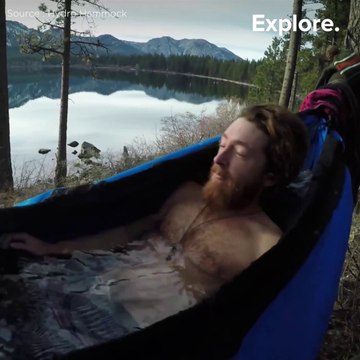 Hydrohammock, un croisement entre un hamac et une piscine