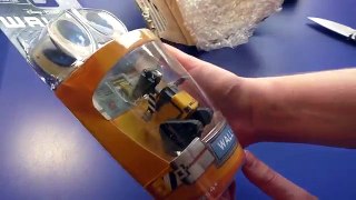 Посылка из Китая - игрушка Wall-E с Aliexpress (Wall-E Toy)