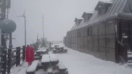 [날씨] 꽃샘추위 속 강원도 곳곳에 눈 / YTN