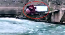 Asma Köprüden 25 Tonluk Kamyonla Geçti, Saniye Saniye Kaydedildi
