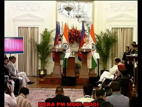 PM Modi and Nepal's PM KP Oli at the Joint Press Statement & inauguration of Development Projects