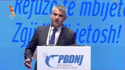 360° Gradë -ZYRTARI I TSIPRAS, MAKROPULOS  MË SHUMË MINISTRA MINORITAR NË QEVERI