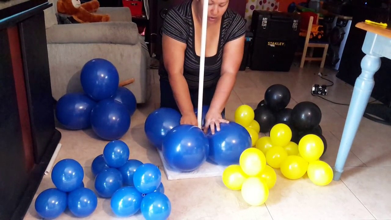 Columna con globos de tema batman