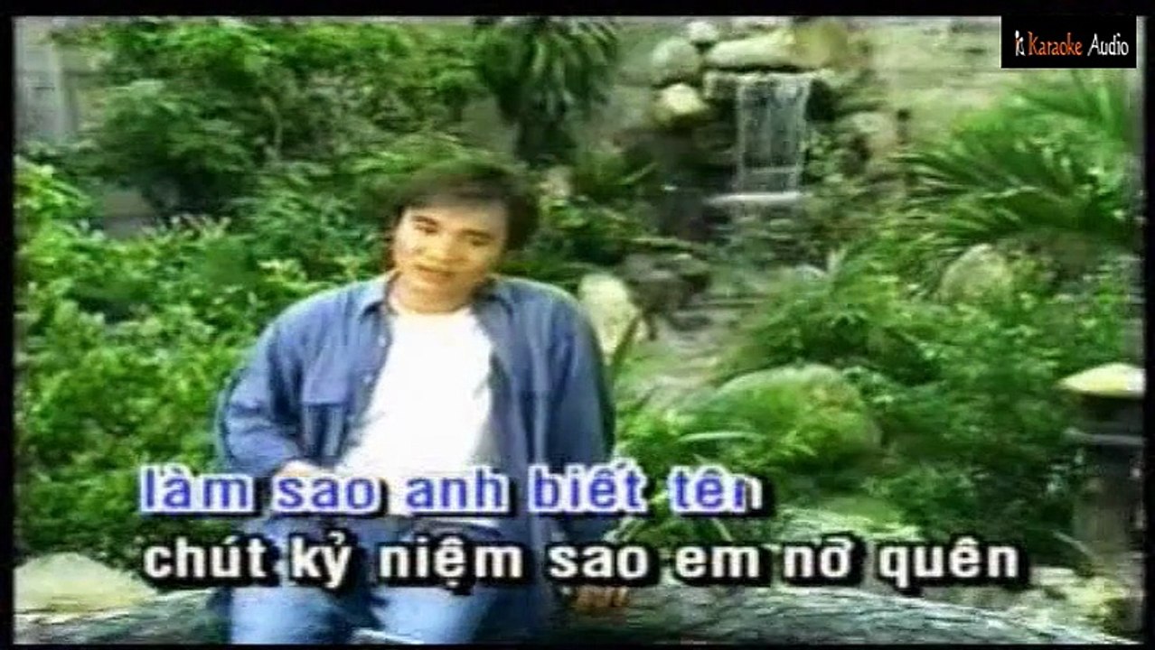 Chút Kỷ Niệm Buồn - Quang Linh