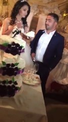 Elle se rend compte qu'elle vient de se marier avec un gros enfoiré macho