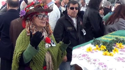 “Kaynanalar” dizisinin Tijen’i son yolculuğuna uğurlandı