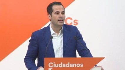 Aguado: o Cifuentes apoya la comisión sobre el máster o pediremos su dimisión
