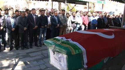 Eskişehir’de öldürülen akademisyene gözü yaşlı veda