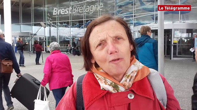 Stop Dublin. Environ 80 manifestants à l'aéroport Brest-Bretagne