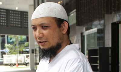 Novel: Jika Ada Masalah, Selesaikan oleh Pengawas Internal