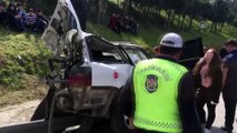 Ambulans, otomobile çarptı: 6 yaralı - İSTANBUL
