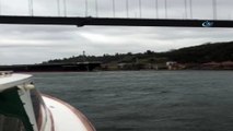İstanbul Boğazı'nda gemi yalıya böyle çarptı