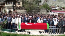 Araştırma Görevlisi Yasir Armağan'ın cenaze namazını babası kıldırdı - TOKAT