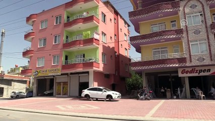 Park halindeki iki aracın lastikleri çalındı - MERSİN