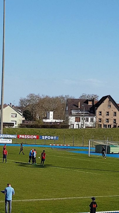 Pénalty arrêté par le gardien d'Epernay