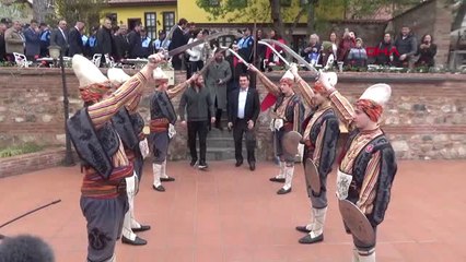 Bursa Fetih Yürüyüşünde 'Diriliş Ertuğrul' İzdihamı