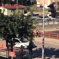 Sulama Kanalında At Arabası Süren Adanalılar