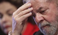 Warga Tuntut Penahanan Mantan Presiden Brasil Lula