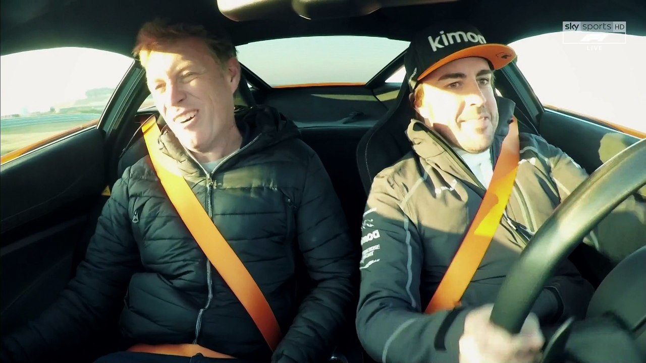 2018 Bahrain - Alonso has Lazenby in a spin