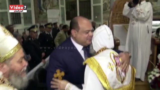 محافظ مطروح يشارك الأقباط احتفالات أعياد القيامة المجيدة