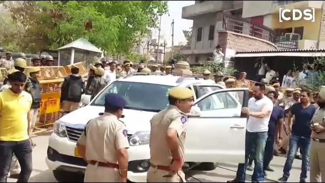 Salman Khan Sisters Arpita Khan And Alvira Khan Visit Him In Jail