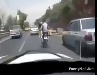 Aaj Kuch Too Funny Karte Hain(funnymp4.net)