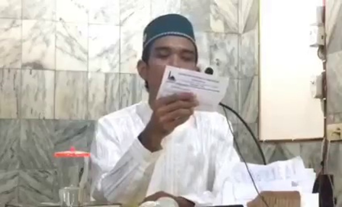 Penjelasan Tentang Salaman - Ustadz Abdul Somad Lc. MA