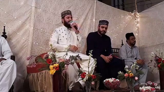 Allah Hoo La Ilaha Illa Hoo Naat by Mehmood Ul Hasan Asharfi - Studio 4