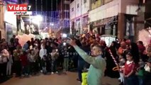مئات الأهالى بشوارع بورسعيد مع بداية احتفالات شم النسيم