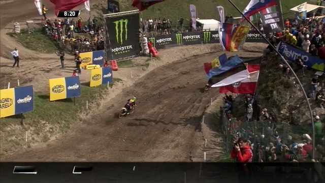 Antonio Cairoli passes Tim Gajser for 4th place - MXGP of Trentino