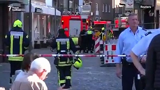 Небольшой грузовик наехал на людей в центре немецкого города. Есть погибшие и раненые