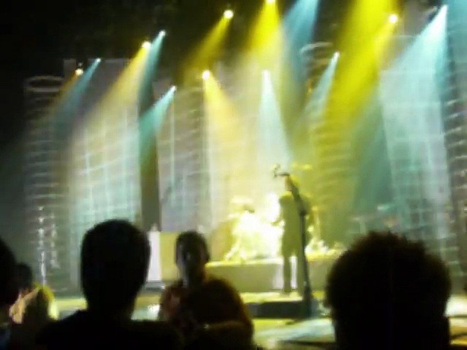 Muse - New Born, New York Hammerstein Ballroom, 08/03/2006