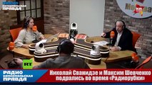 Dos periodistas rusos se pelean durante un debate sobre Stalin [SUBTITULADO]