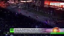 Miles de rumanos salen a las calles para realizar protestas antigubernamentales