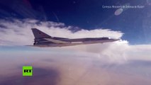 PRIMERAS IMÁGENES: Seis bombarderos rusos atacan posiciones del EI en Siria