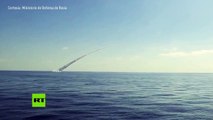 Submarinos rusos lanzan 10 misiles de crucero contra el Estado Islámico en Siria