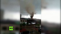 Un poderoso tornado destruye casas en el noreste de China