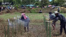 En el festival Bun Bang Fai de Tailanda lanzan cohetes para recibir la estación de lluvias