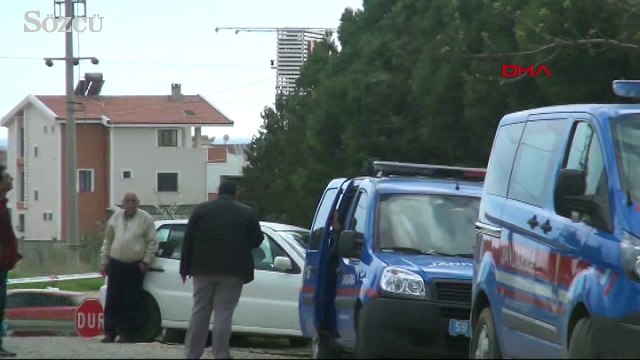 Eşi ve üvey oğullarını öldürüp üvey kızına tecavüz etti