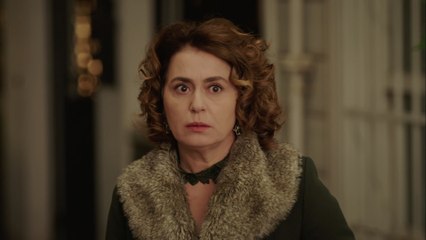 Fazilet Hanım ve Kızları 42. Bölüm Darbe Üstüne Darbe