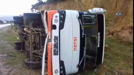 Adana'da Öğrenci Servisi Devrildi: 16 Yaralı