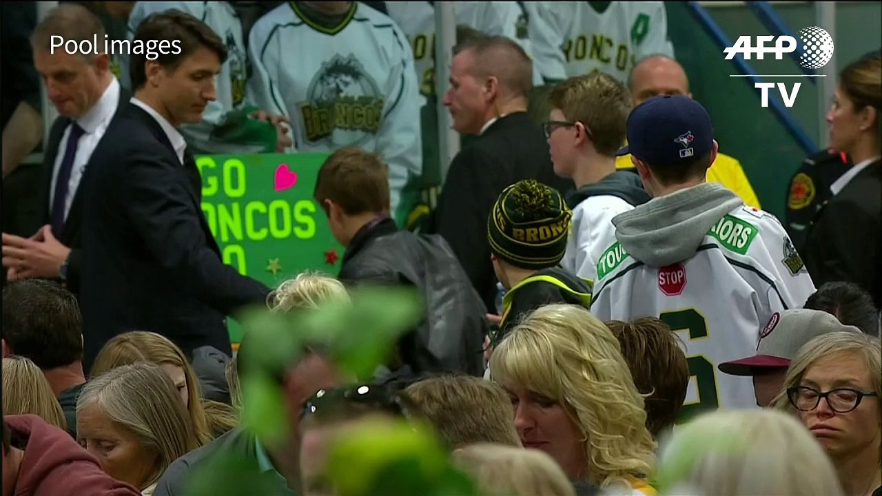 Canada: Trudeau pays respects after tragic bus crash