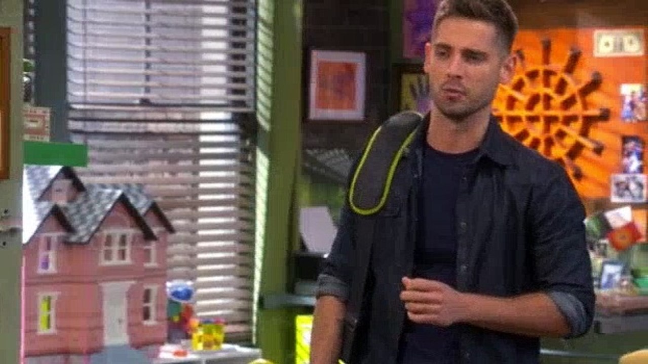 Baby Daddy S05E07 - The Return of the Mommy