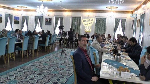 AK Parti Erzurum Milletvekili Mustafa Ilıcalı'dan Uber kavgasına karşı 'yerli ve 'milli' taksi' açıklaması