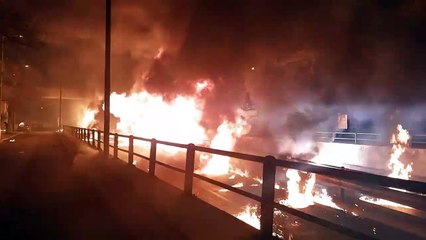 Voilà comment on fête Pâques  à Kalymnos (Grèce)