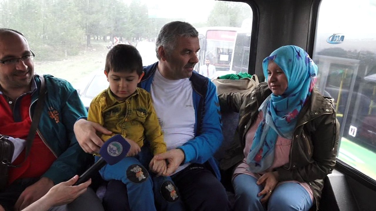 Başkan Çelik'in makam aracını tahsis ettiği öğrenci Ömer Özkan: 'Başkanım annemizi, babamızı aratmadı'