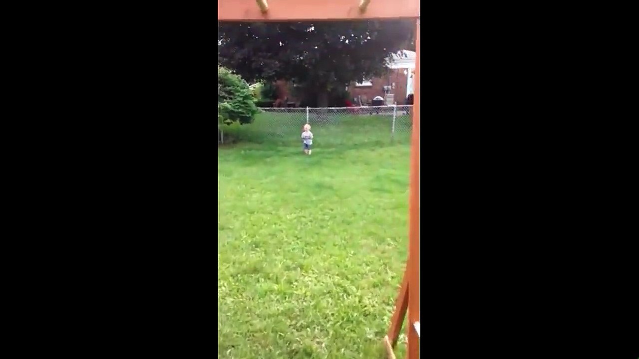 Köpek Pisliğine Basan Çocuğun Dramı