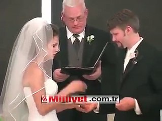 Biri gelini durdursun! Gülmekten Evlenemediler!
